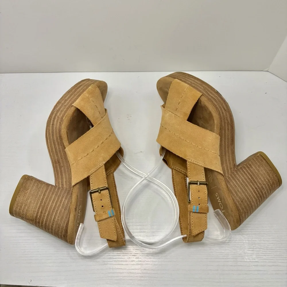 TOMS Ibiza Honey Suede Tan Platform Heel Sandals Size 6 1/2